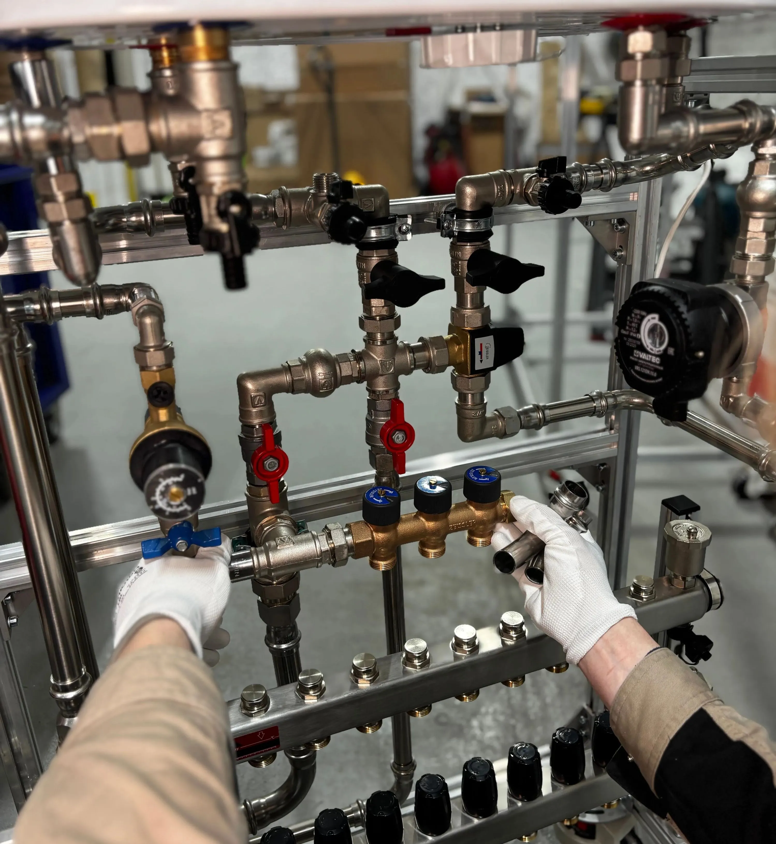 Professional plumber providing expert plumbing services in Anaheim CA